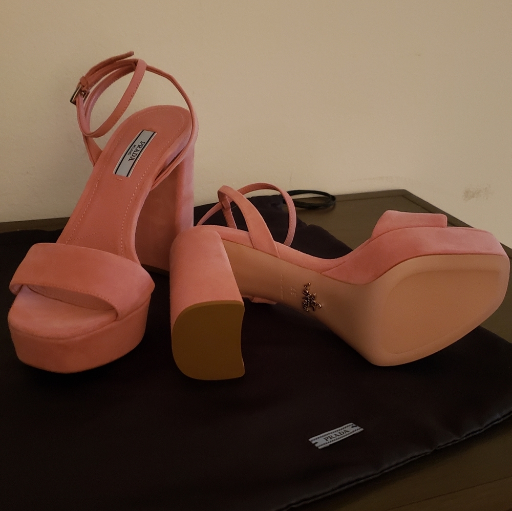 Platforms - Picture 4 of 4
